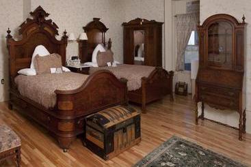 Hotel Halifax Waverley Inn