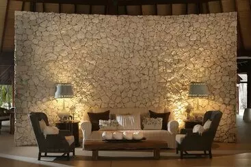 هتل Denis Private Island Seychelles