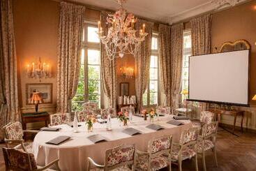 ホテル La Mirande