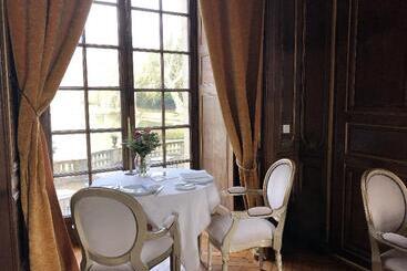 فندق Chateau D Ermenonville