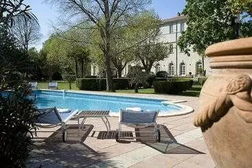 בית מלון כפרי Château De Lignan