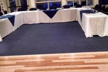 هتل Three Chimneys Inn