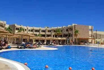 استراحتگاه Coral Sea Imperial Coral Sea Sensatori