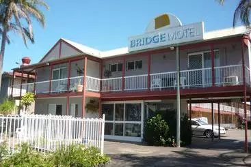 Bridge Motel