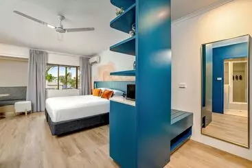 בית מלון כפרי Mercure Cairns