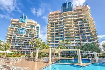 Hotel Oceana On Broadbeach