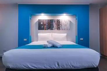 호텔 Tropicana Motor Inn