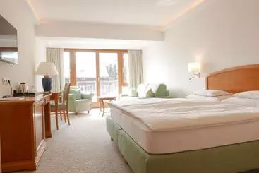 Alpin Das Sporthotel Ski In Ski Out Cityxpress, Summercard Included