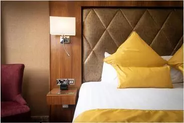 ホテル Donnington Manor