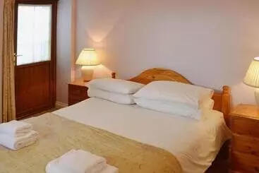 Hotel Penmorvah Manor