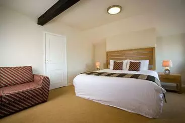 Отель The Old Success Inn