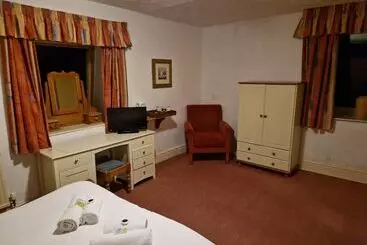 The Menai Hotel And Bar