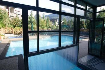 Delta Hotels By Marriott Whistler Village Suites