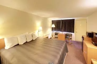 מוטל Travelers Inn