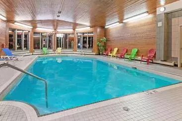 酒店 Stony Plain Inn & Suites