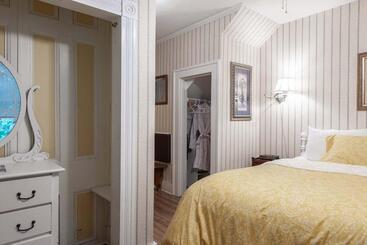 Hotel Stone Maiden Inn