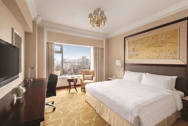 Hotel Shangri La Wuhan,close To The Mixc With Three Subway Lines