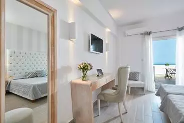Hotelli Santorini Palace