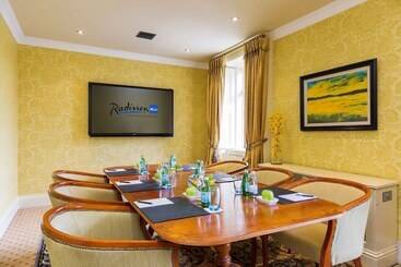 酒店 Radisson Blu St. Helens