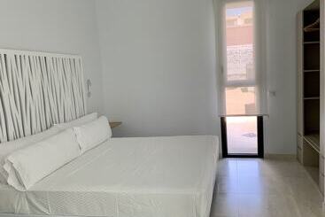 Feelathome Rivero Apartments