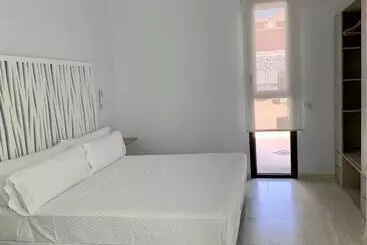 Feelathome Rivero Apartments