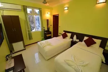 Hotelli Coral Queen Inn