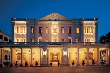 هتل The Strand Yangon