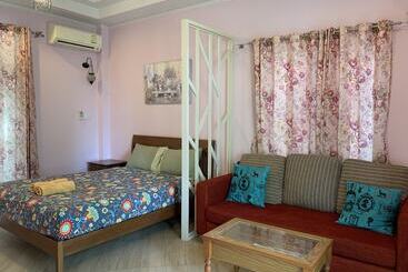 בית מלון כפרי Bangchong Marina Resort