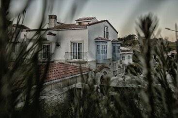 هتل Naz Konak Alacati