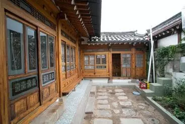 Majatalo Nuri Hanok Guesthouse