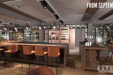 בית מלון כפרי Carlton President