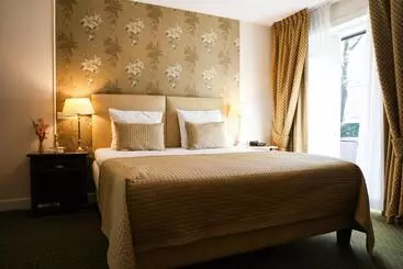 فندق De Lunterse Boer