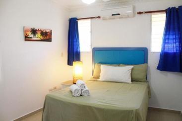 آپارتمان Condos Baycity