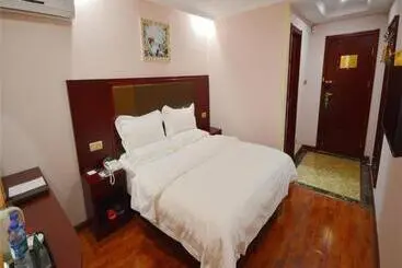 ホテル Greentree Inn Anqing Tongcheng City South Shengtang Road Shengtang International