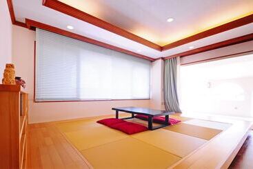 آپارتمان‌های توریست‌ها Kaiho Shishinomori