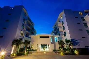 Villa-majoitus Utopia Naiharn By Fred&com Phuket