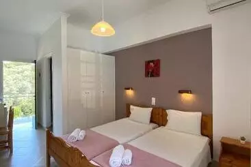 Apartahotel Anemona Studios