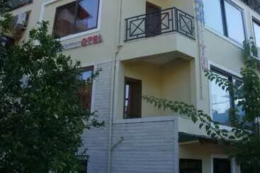 Hotell Ugur