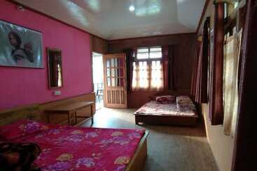 Bed and Breakfast K K Homestay
