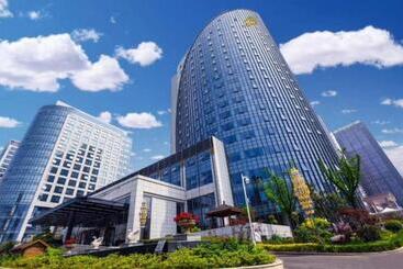 Hundred Hotel Qingdao