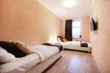 住宿加早餐  Major