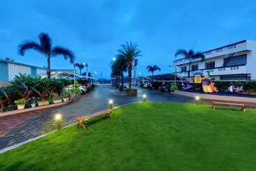 Click Hotel Sagar Plaza Chakan, Pune