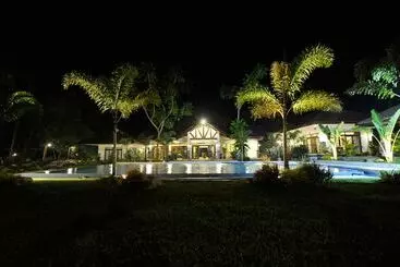 Hotel Rose Villas Resort