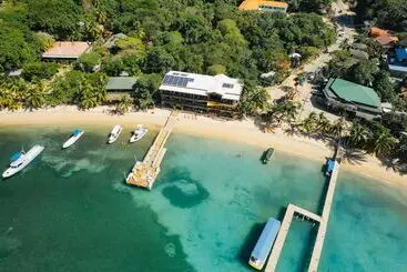 هتل The Beach House Boutique