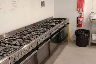 Perth City Backpackers Hostel   Note   Valid Passport Required To Check In