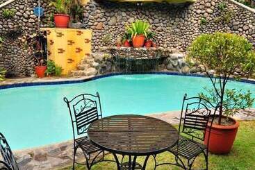 דירות לתיירים Pura Vida Villas