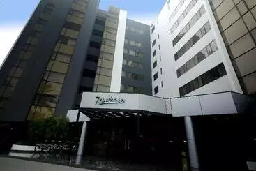 هتل آپارتمان Radisson  Plaza Del Bosque