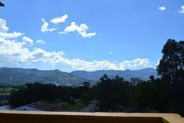 Hotelli Poblado Guest House