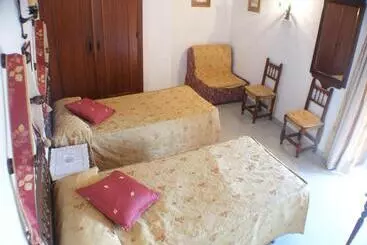 ユースホステル Hostal Meson La Cadena