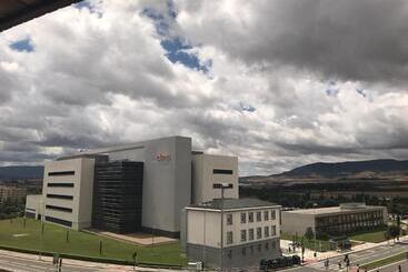 Aparthotel Alojamientos Iruña